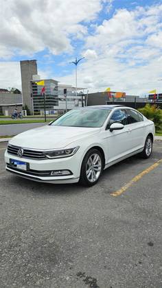 VOLKSWAGEN PASSAT 2.0 16V TSI BLUEMOTION GASOLINA HIGHLINE 4P DSG VOLKSWAGEN PASSAT 2.0 16V TSI BLUEMOTION GASOLINA HIGHLINE 4P DSG